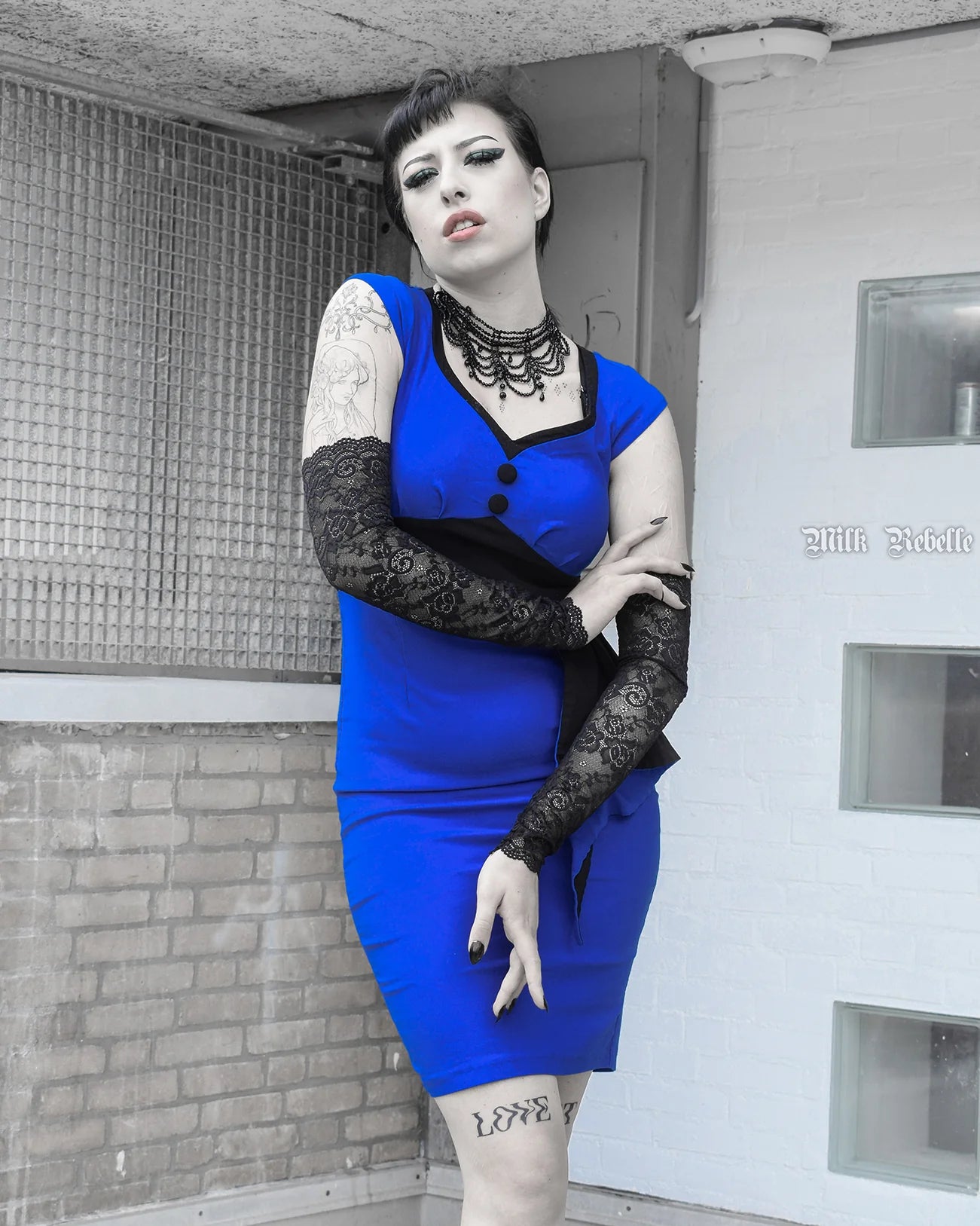 Lace Pattern Sleeve Gloves Lingerie by Pamela Mann- The Nookie